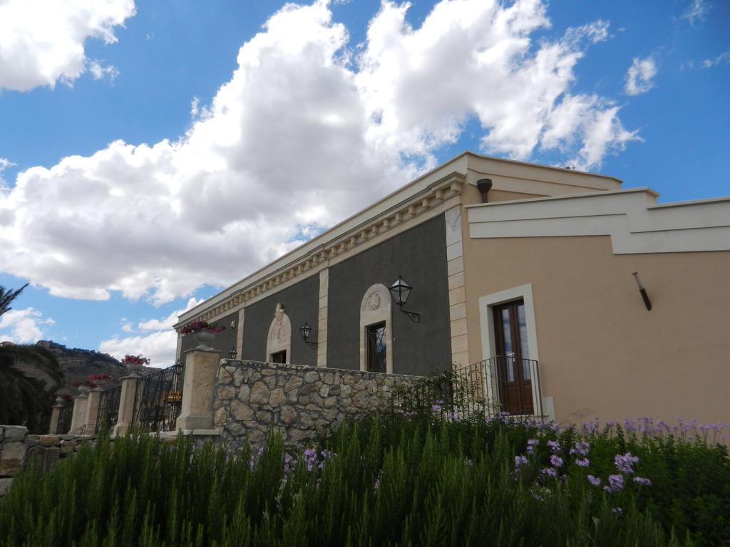 Vecchia Dimora Resort Centuripe Exterior foto