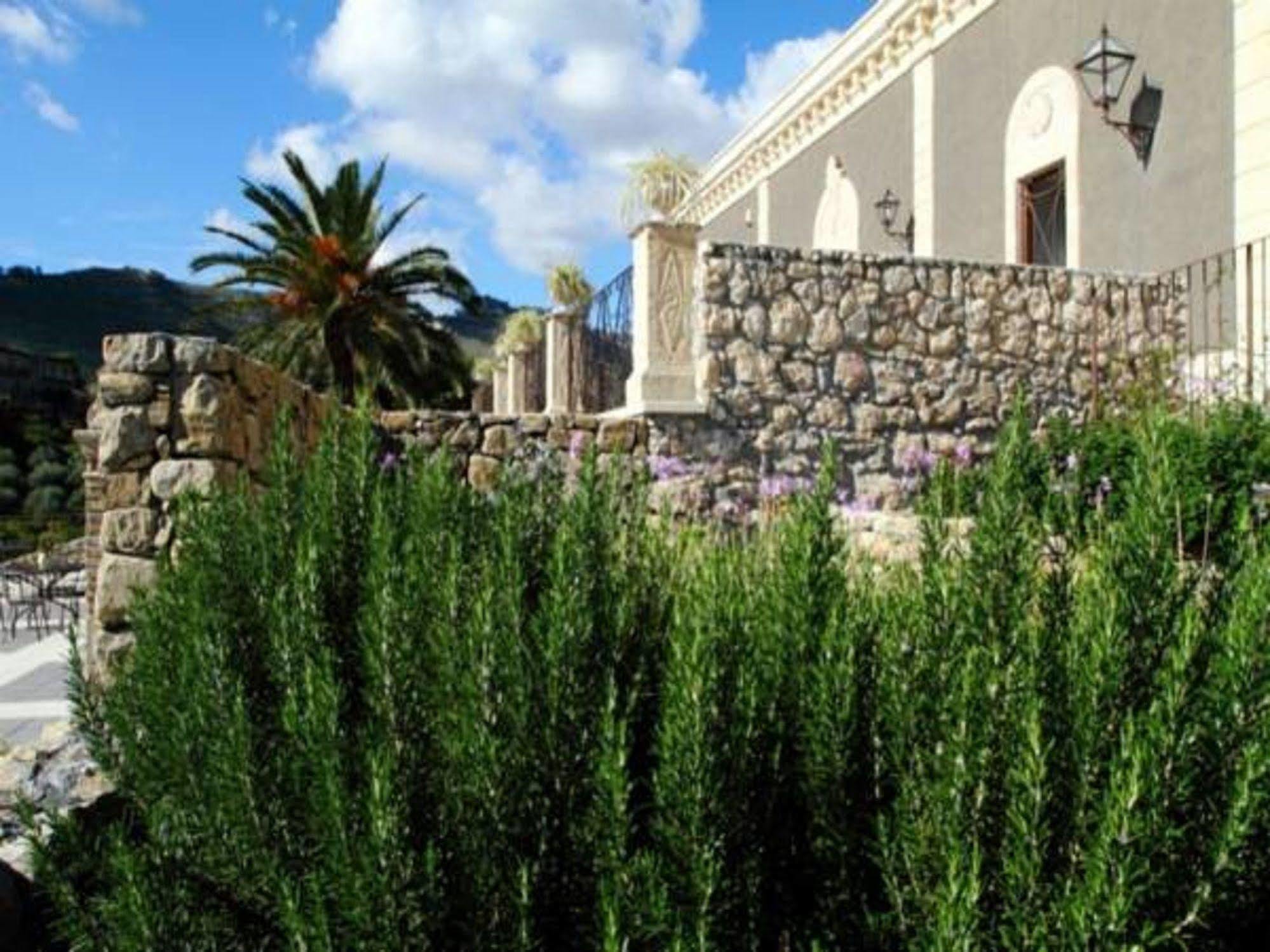 Vecchia Dimora Resort Centuripe Exterior foto